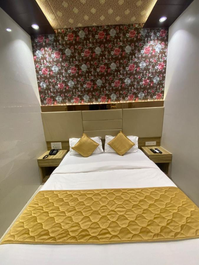 Hotel Bkc Crown - Near Trade Centre, Visa Consulate Mumbai  Buitenkant foto
