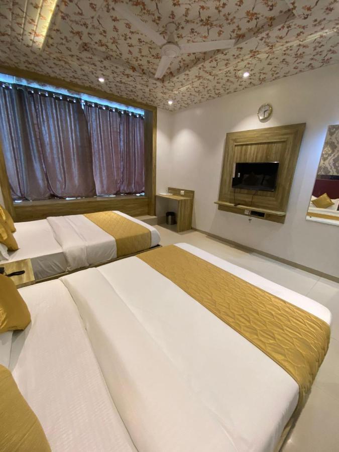 Hotel Bkc Crown - Near Trade Centre, Visa Consulate Mumbai  Buitenkant foto