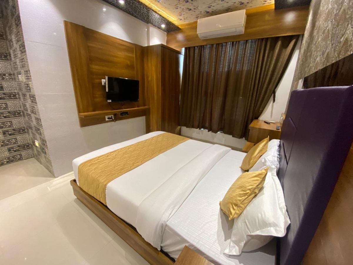 Hotel Bkc Crown - Near Trade Centre, Visa Consulate Mumbai  Buitenkant foto
