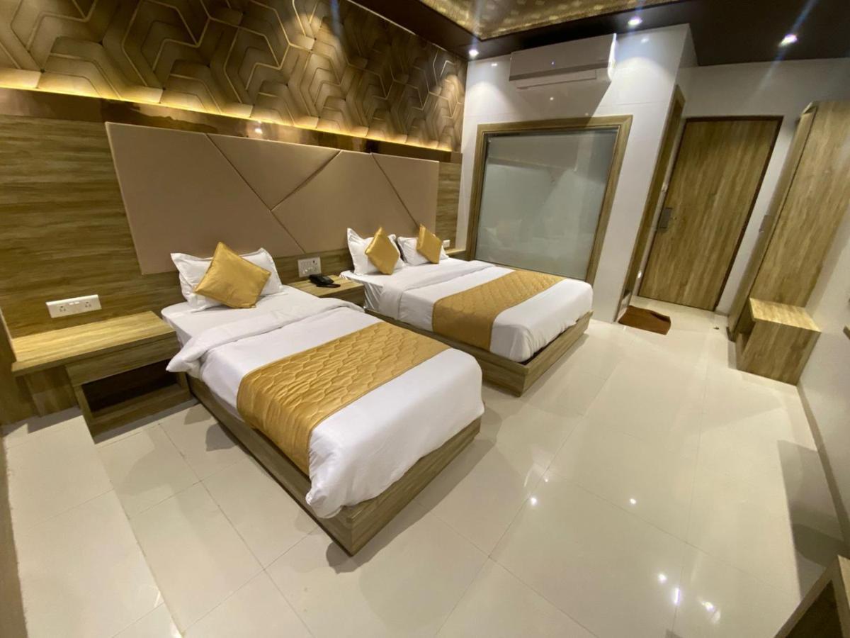 Hotel Bkc Crown - Near Trade Centre, Visa Consulate Mumbai  Buitenkant foto