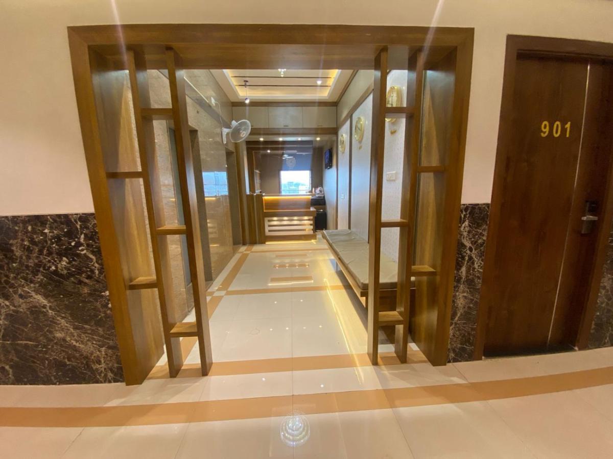 Hotel Bkc Crown - Near Trade Centre, Visa Consulate Mumbai  Buitenkant foto
